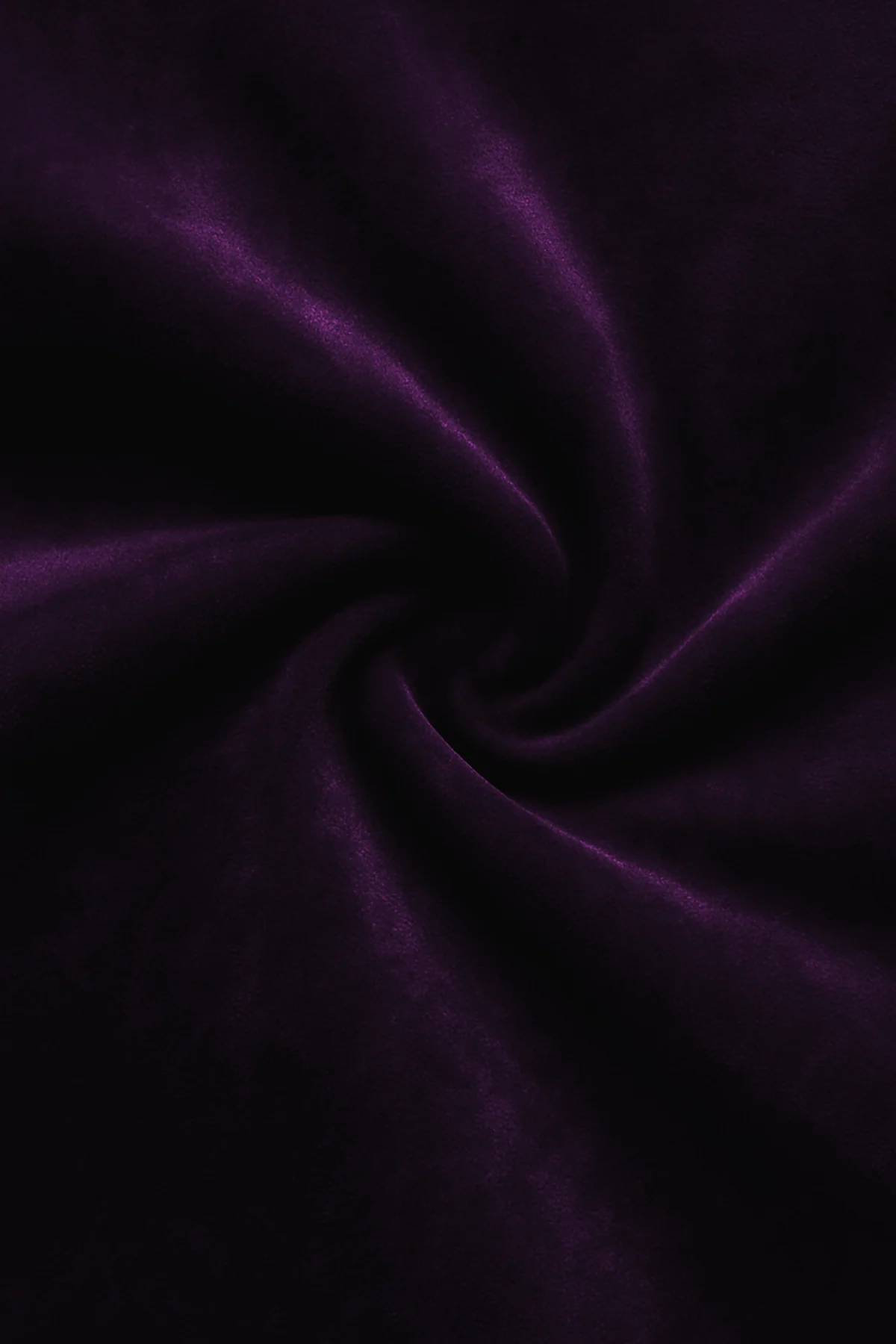 Purvella-Rasin Purple Velvet Peak Lapel Tuxedo Suit - Image 2